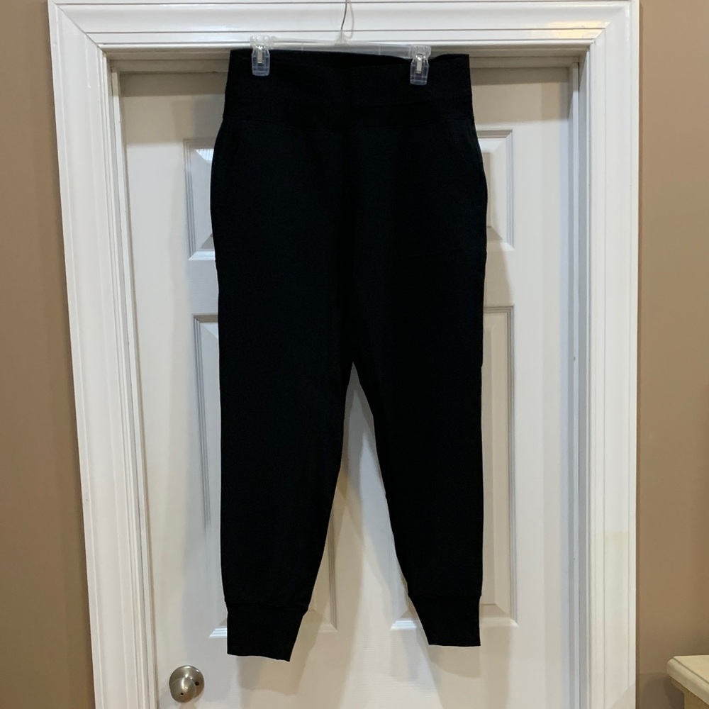 Athleta Venice Black Joggers. Sz Large tall. Euc.